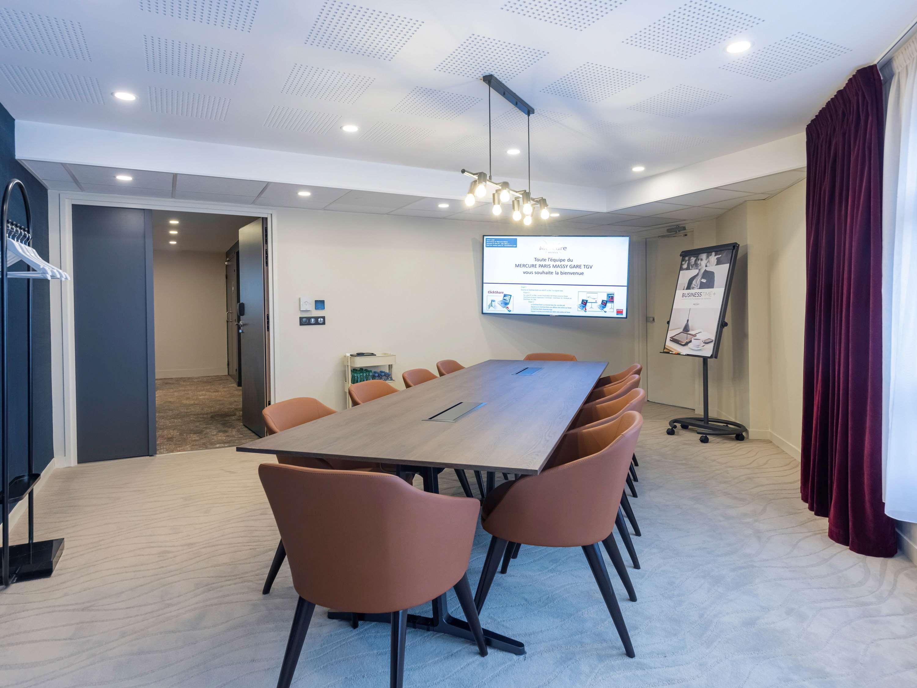 Mercure Paris Massy Gare Tgv Exterior photo